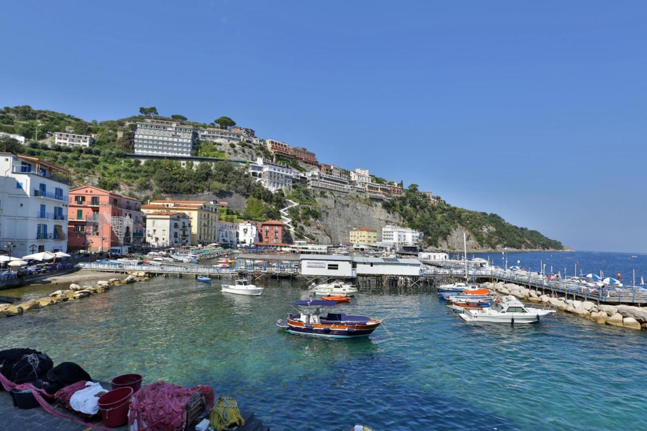 Happy Flat On The Sea Apartamento Sorrento Exterior foto
